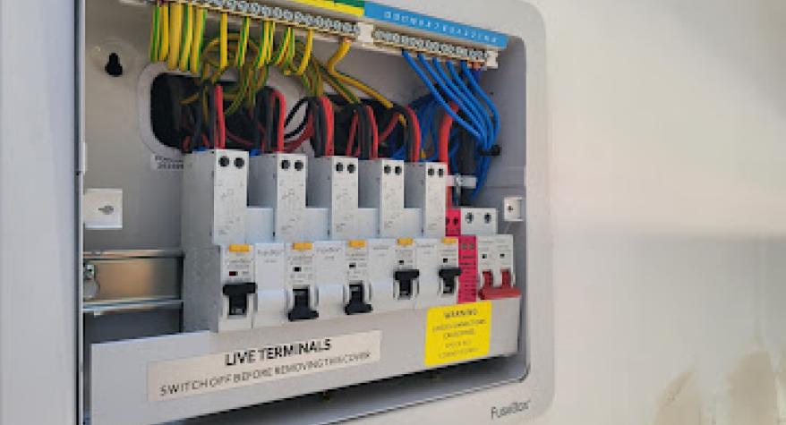 Consumer unit / fuse board upgrades with surge protection